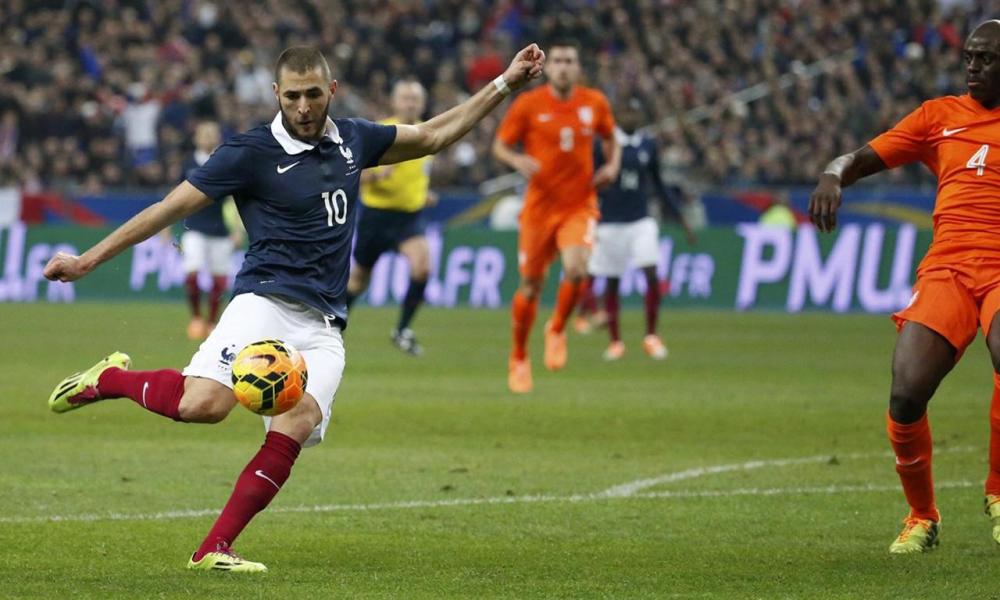 易游体育 -里程碑夜！里昂远射贴柱，国王杯赛前刷纪录，更衣室稳定，轮换策略成焦点的简单介绍